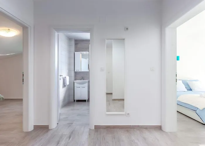 Veronique 7 By Interhome דירה דראמליי