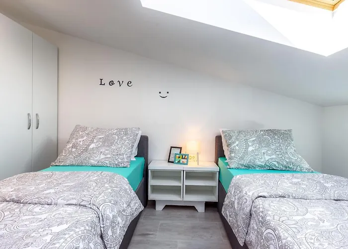 Veronique 7 By Interhome Apartman Dramalj